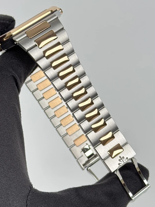 Patek Philippe 5821/1AR-001 6
