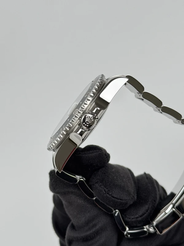 Rolex 40mm Steel 116710LN-0001 4