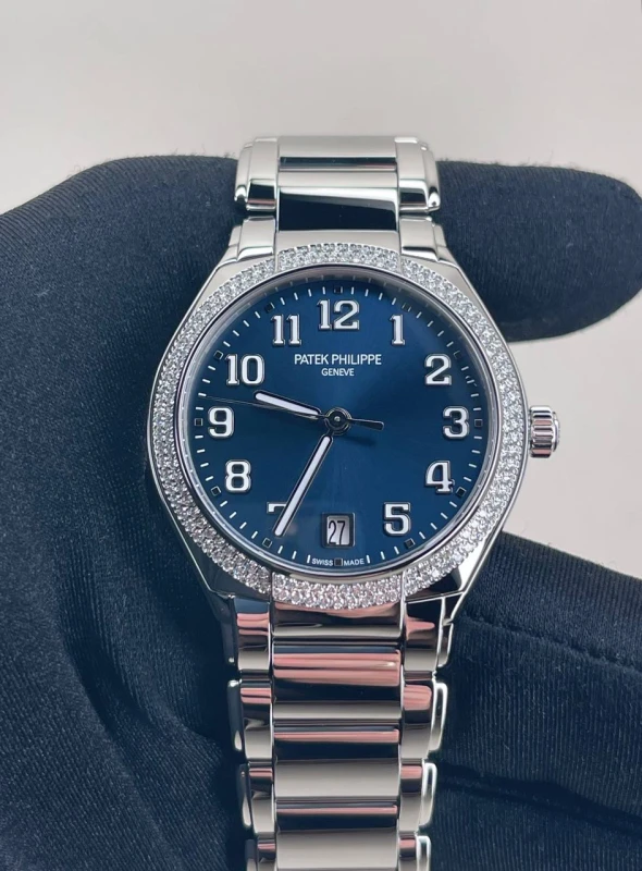 Patek Philippe 7300/1200A-001 5