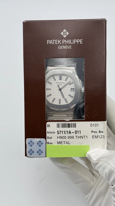 Patek Philippe 5711 5711/1A-011 2
