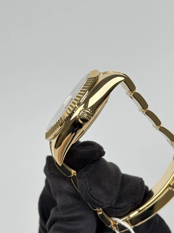 Rolex 42 MM, YELLOW GOLD 326938-0004 4