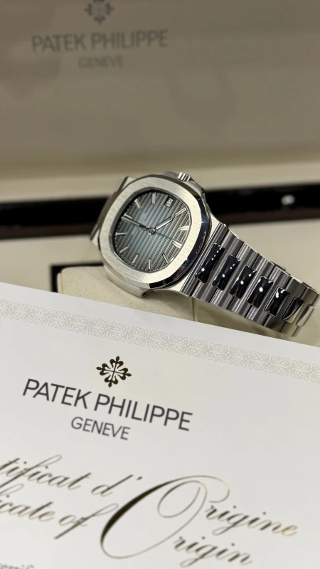Patek Philippe 5711/1 5711/1A-010 5