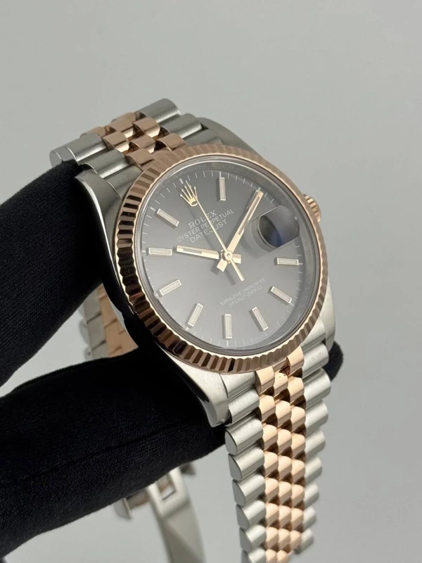 Rolex 36 mm, Oystersteel and Everose gold 126231-0013 6