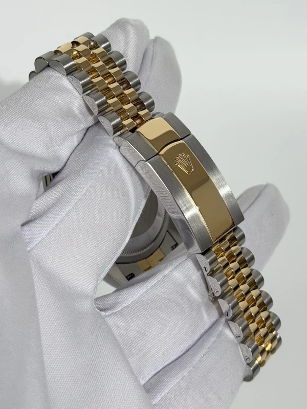 Rolex 36mm Steel and Yellow Gold  126233-0031 3