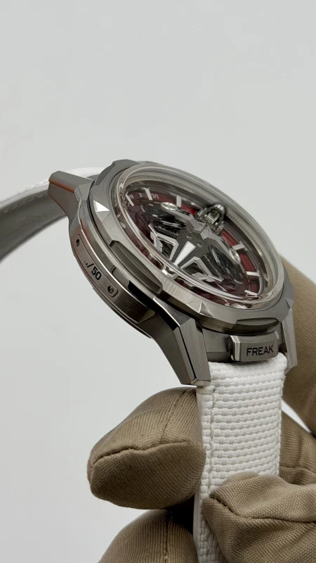 Ulysse Nardin S ENAMEL 2513-500LE-6AE-RED/3A 5