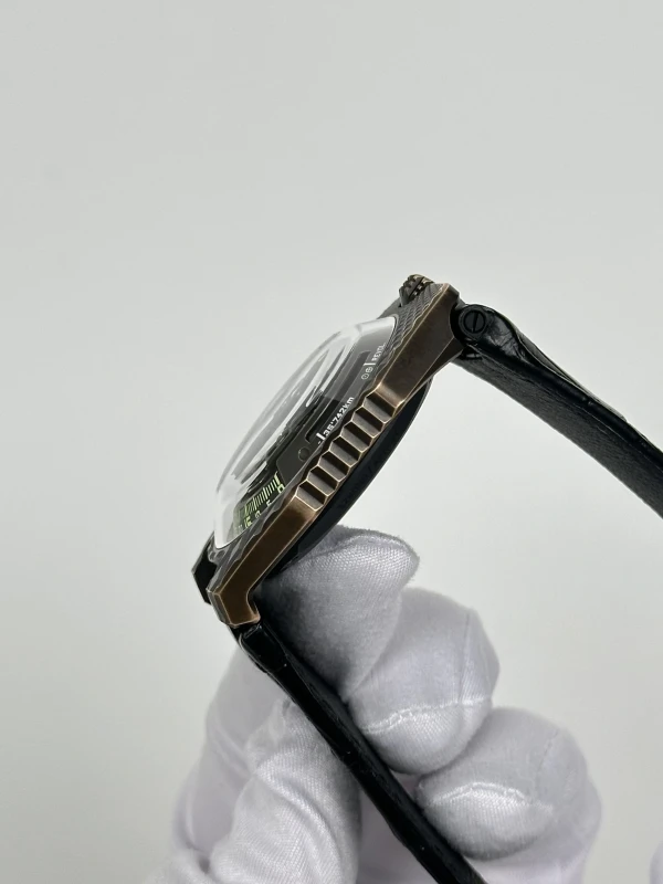 Urwerk T-REX UR-100V T-REX 6