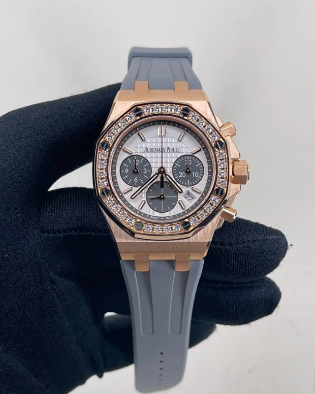 Audemars Piguet Chronograph 26231OR.ZZ.D003CA.01 4