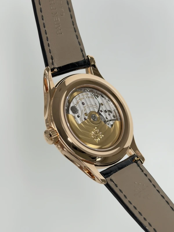 Patek Philippe 5205 5205R-010 7