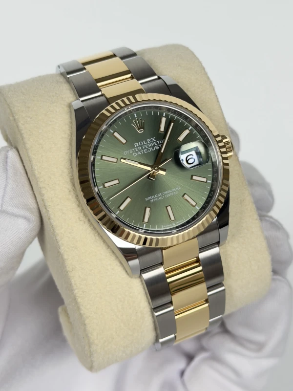Rolex Datejust 36mm Steel and Yellow Gold 126233-0058 2