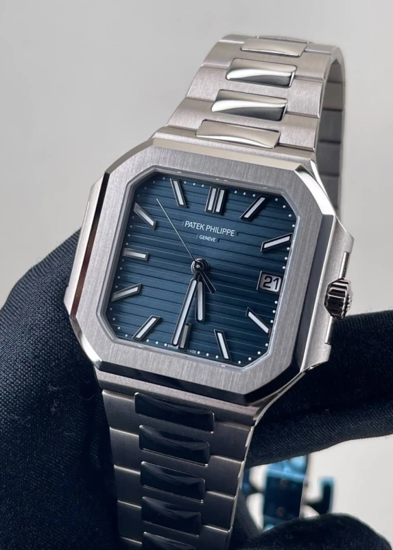 Patek Philippe 7128/1G-001 2