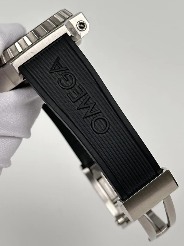 Omega Ploprof 1200M Co‑Axial Chronometer 55 x 48 mm 224.32.55.21.01.001 7