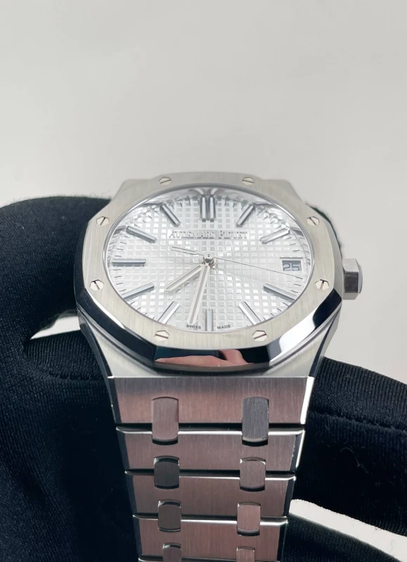 Audemars Piguet 15510ST.OO.1320ST.08 5