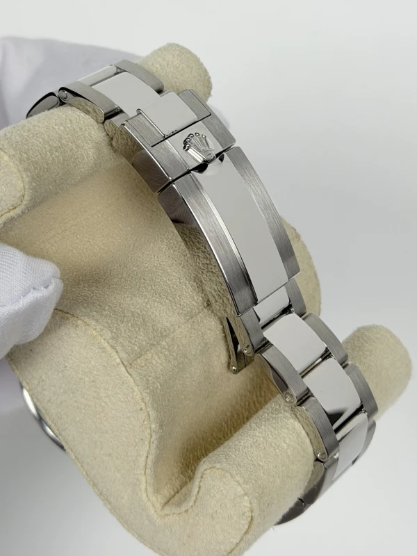 Rolex Cosmograph Daytona 40mm Steel 126500ln-0001 4