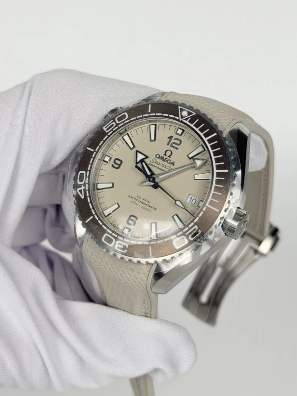 Omega 215.32.44.21.09.001 4