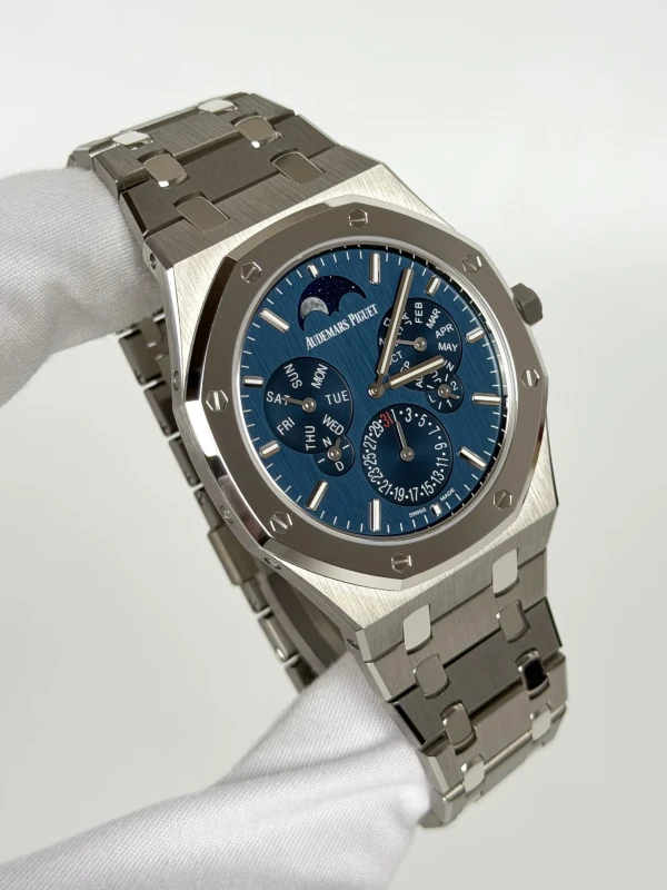 Audemars Piguet Selfwinding Perpetual Calendar Ultra-Thin 26586IP.OO.1240IP.01 2
