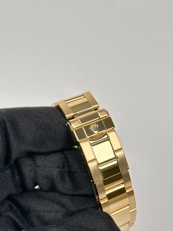 Rolex 40мм 16628 7