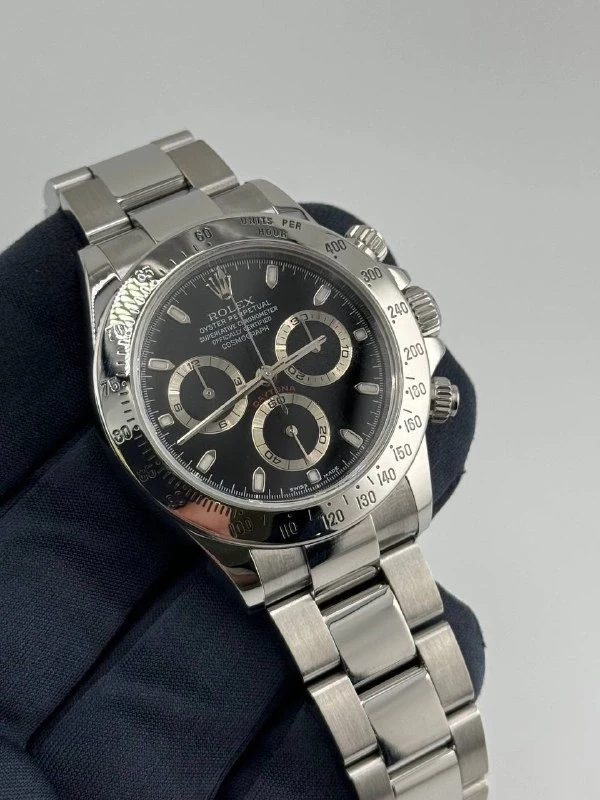 Rolex Cosmograph 40mm Steel 116520 3