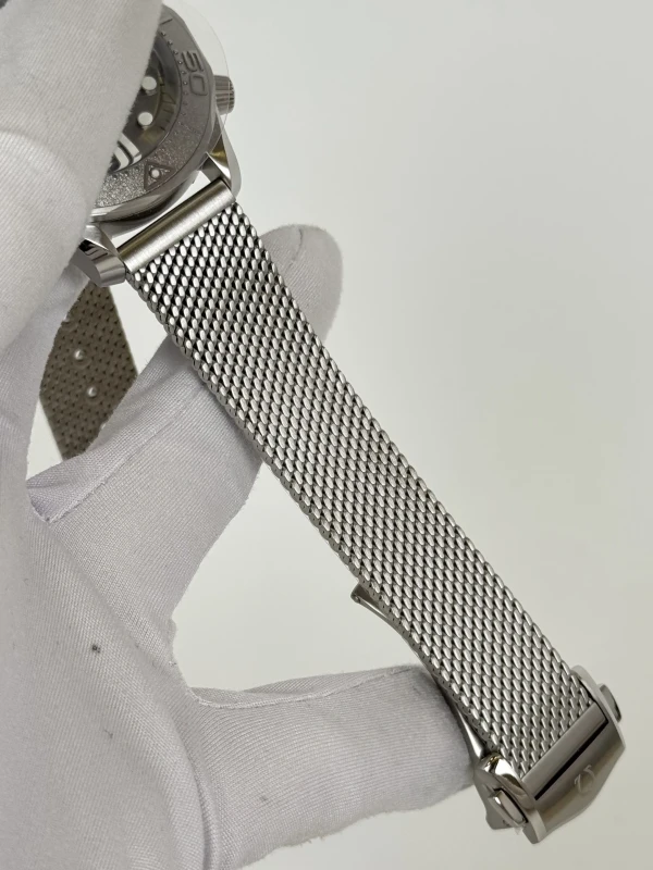 Omega DIVER 300M 210.30.42.20.06.002 3