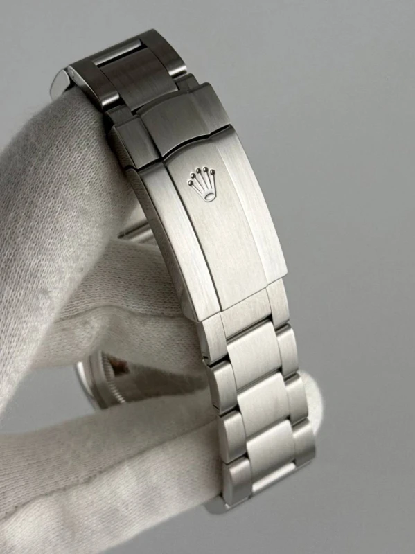 Rolex PERPETUAL 36mm Steel 116000 7