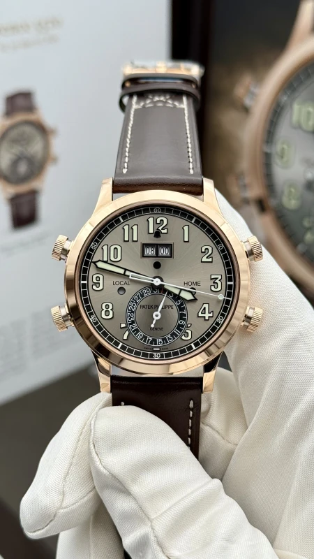 Patek Philippe 5520RG-001 8