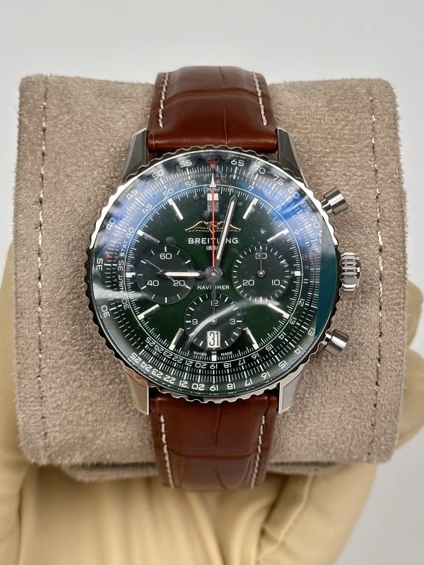 Breitling NAVITIMER B01 CHRONOGRAPH 43 ETIHAD AIRWAYS AB01382B1L1P1 2