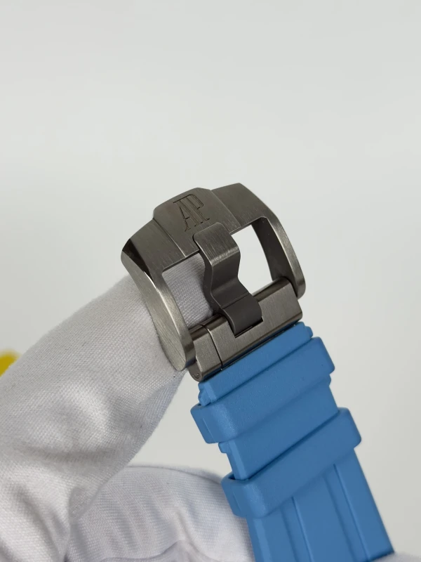 Audemars Piguet 15600CE.OO.A002CA.01 6