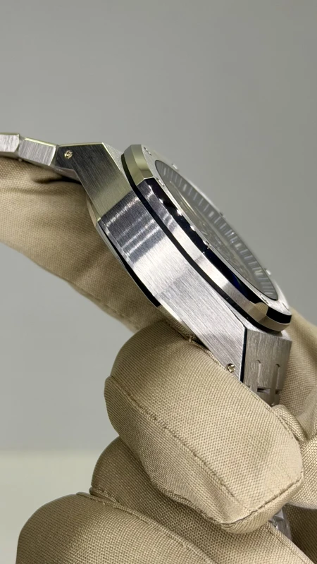 Audemars Piguet of Excellence Cabinet Piece No. 4 25969PT.OO.1105PT.01 6