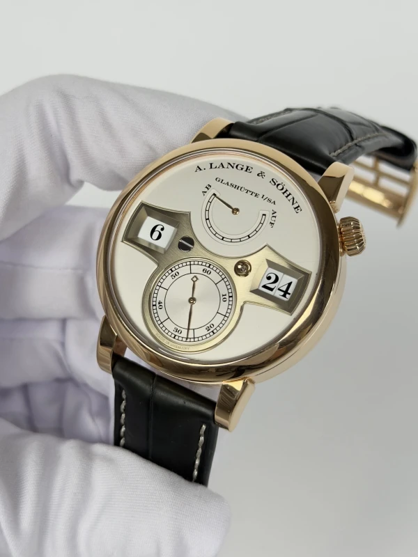 A. Lange & Sohne 140.032 3