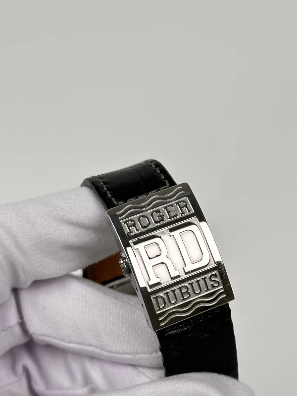 Roger Dubuis Tourbillon M34 M34 09 9 09 8