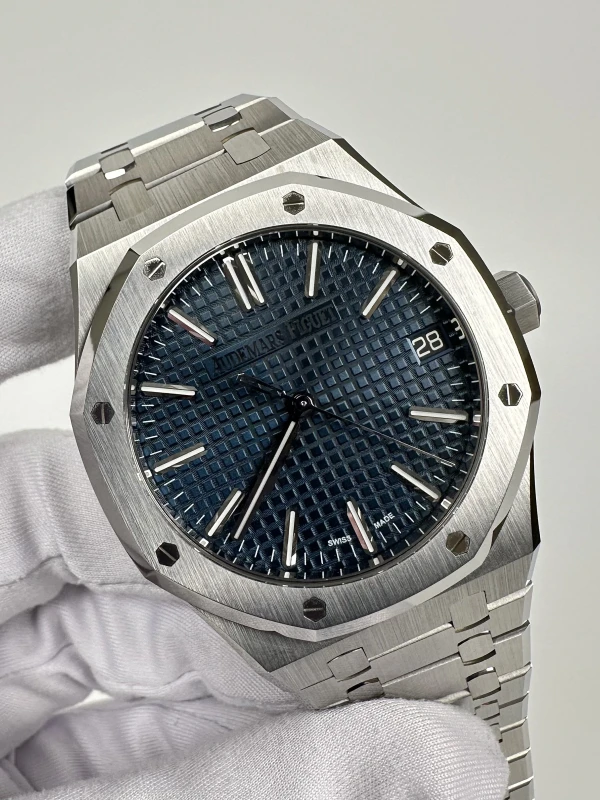 Audemars Piguet Royal Oak Selfwinding "50th Anniversary" 41 mm 15510ST.OO.1320ST.01 3