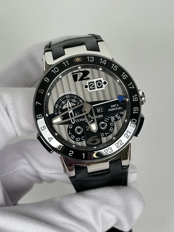 Ulysse Nardin GMT Perpetual Calendar Platinum 329-00 3