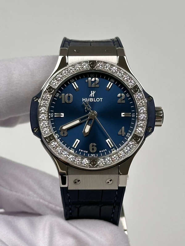 Hublot Bang Steel Blue Diamonds 38mm  361.SX.7170.LR.1204 2