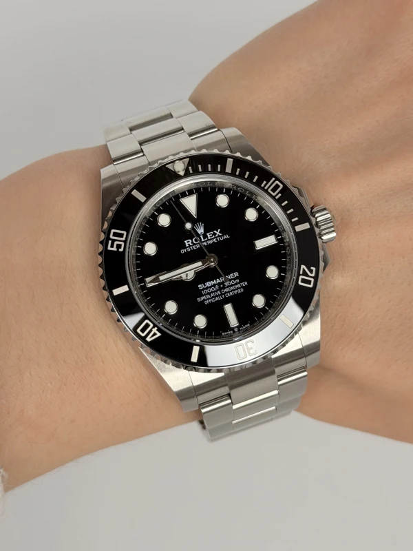 Rolex 41 mm Steel 124060-0001 4