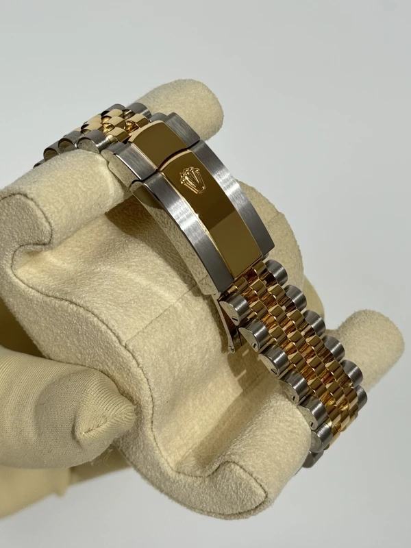 Rolex 36 mm, Oystersteel and yellow gold 126233-0025 4