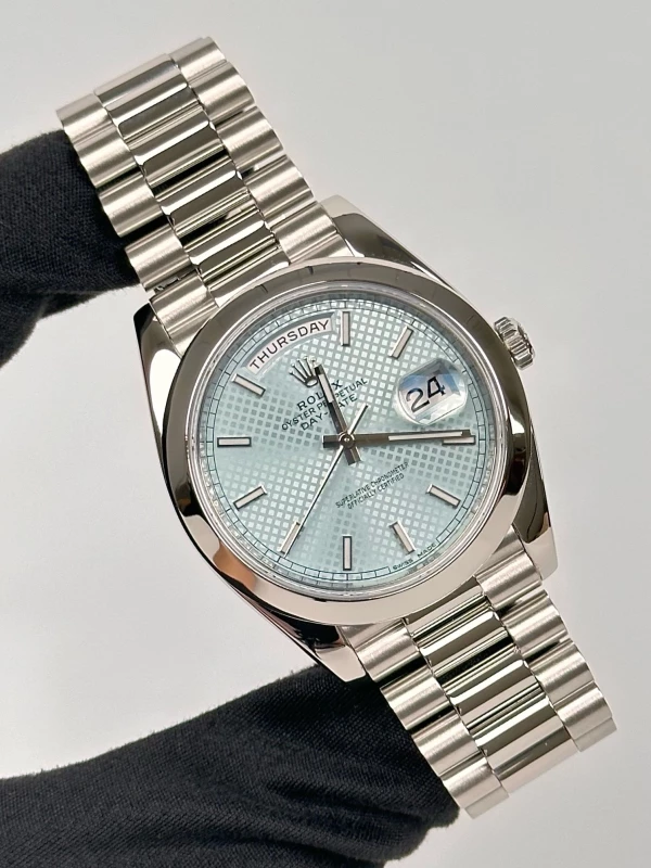 Rolex 40 mm Platinum 228206-0004 2