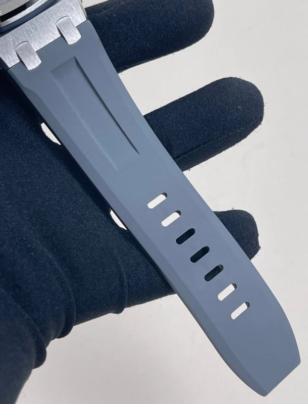 Audemars Piguet Diver 15720ST.OO.A009CA.01 6