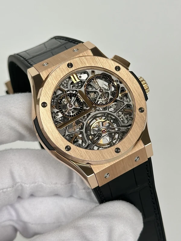 Hublot Classic Fusion Tourbillon Skeleton King Gold 45 506.OX.0180.LR 3