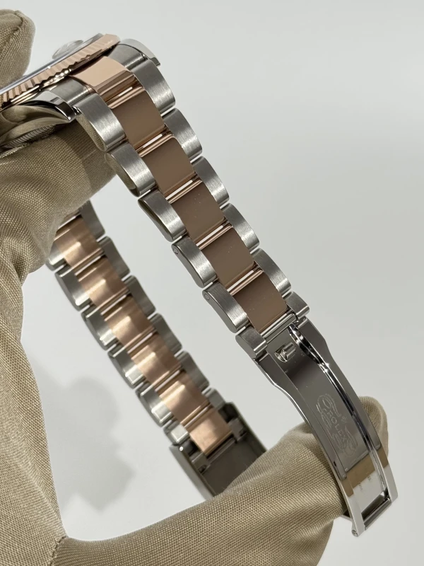 Rolex 36mm Steel and Everose Gold 126231-0032 4