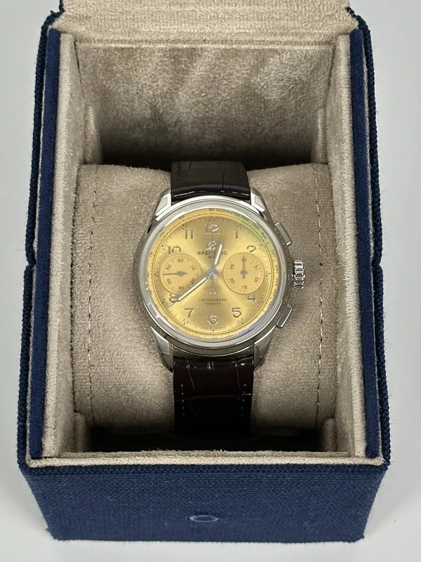 Breitling B09 CHRONOGRAPH 40 AB0930F51H1P1 5