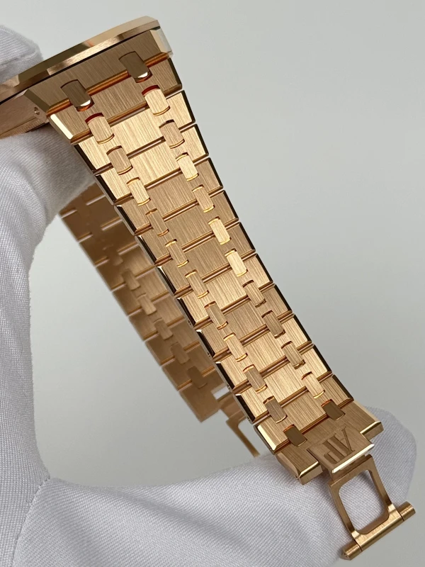 Audemars Piguet 26730OR.OO.1320OR.05 5