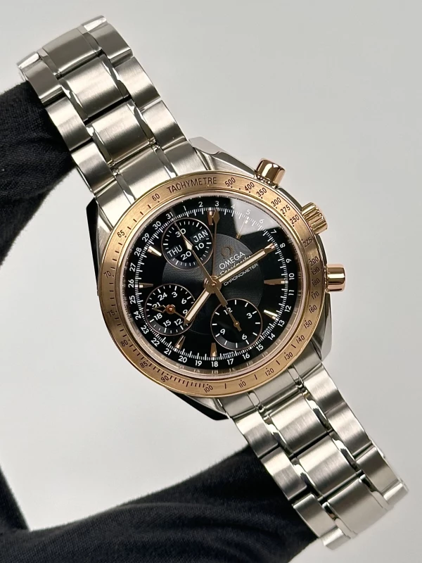 Omega  DAY-DATE CHRONOGRAPH 40 MM 323.21.40.44.01.001 2