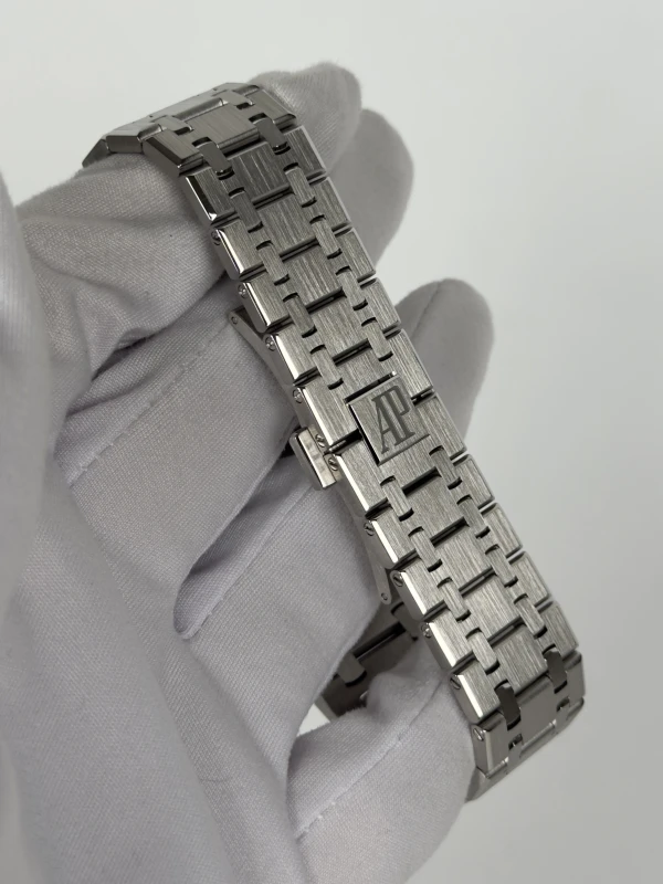 Audemars Piguet Selfwinding 15510ST.OO.1320ST.03 4