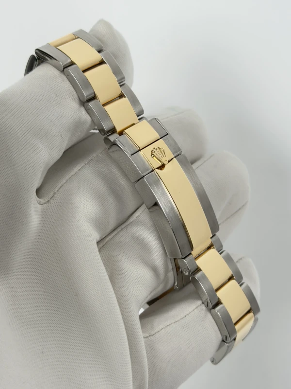 Rolex Cosmograph 40mm Steel and Yellow Gold  116503-0009 4