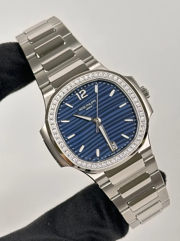 Patek Philippe Lady 7118 7118/1200A-001 2