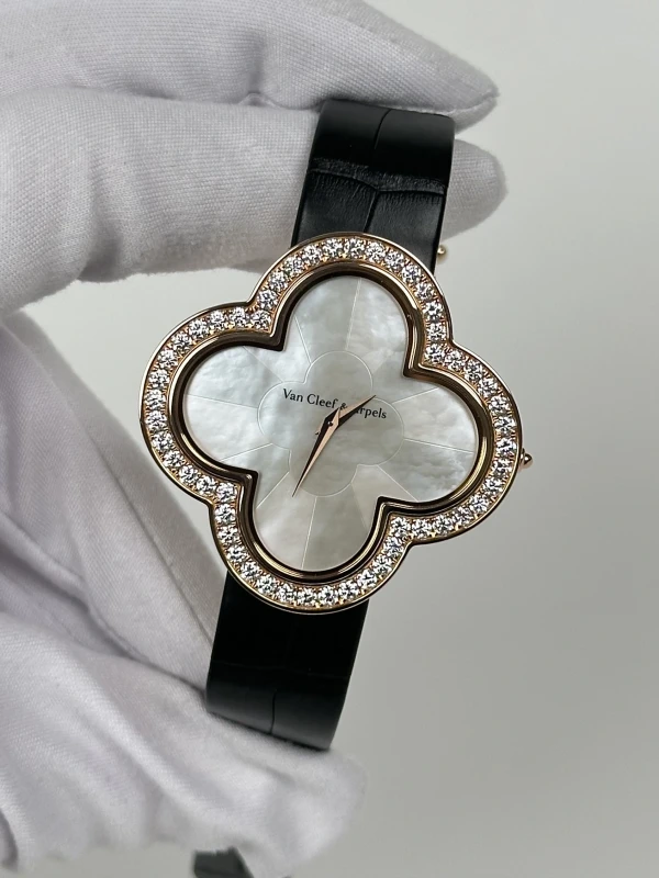 Van Cleef &amp; Arpels VCARO30100 5