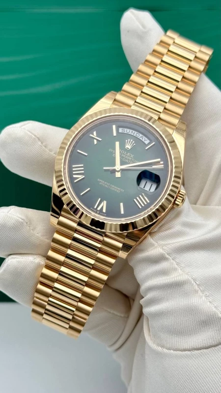 Rolex 40 mm Yellow Gold 228238-0069 3