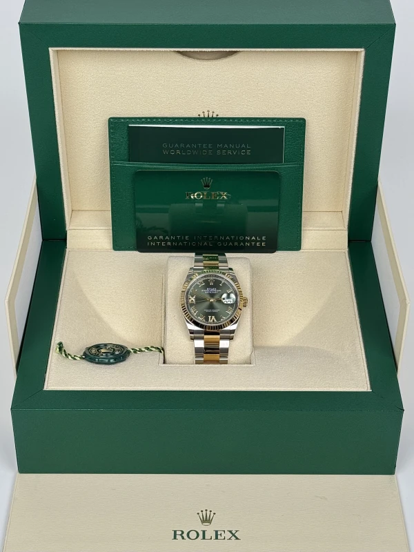 Rolex 36 mm, Oystersteel and yellow gold 126233-0026 5