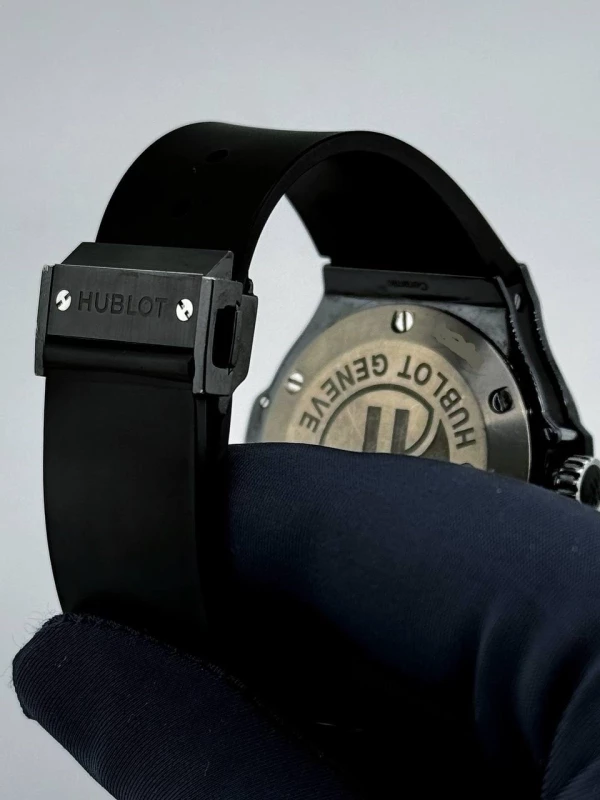 Hublot  King Black Ceramic Black Magic 44 mm  312.CM.1120.RX 6