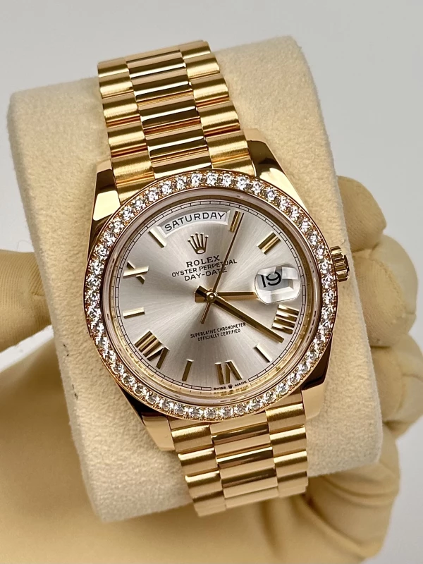 Rolex 40 MM, YELLOW GOLD AND DIAMOND 228348RBR-0007 3