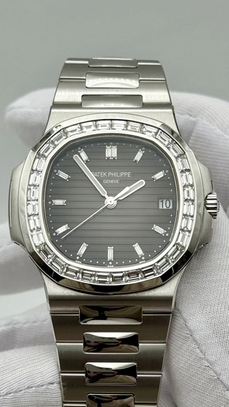 Patek Philippe Nautilus 5711/110P-001 2